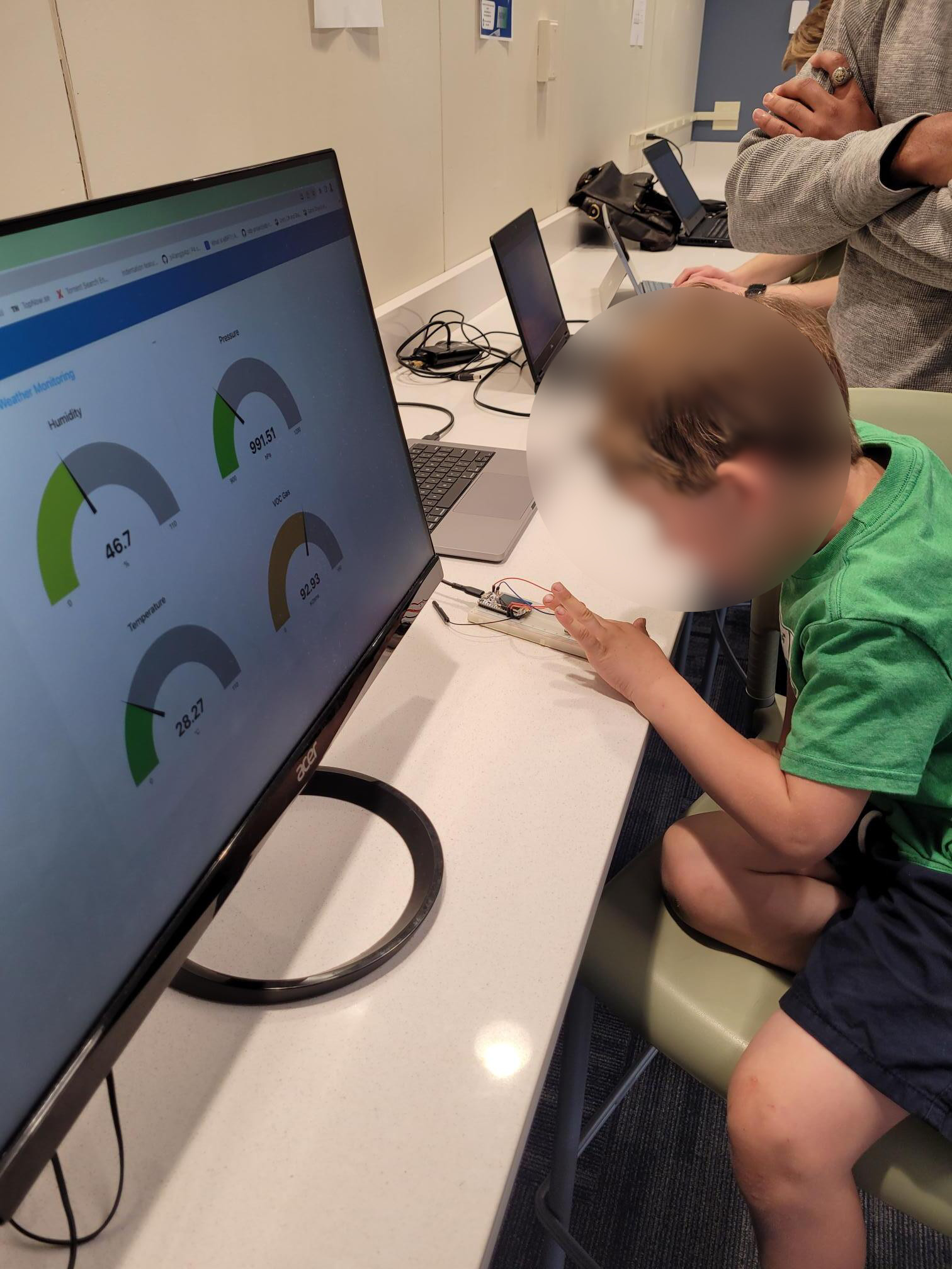 Kid playing with the FarmApp